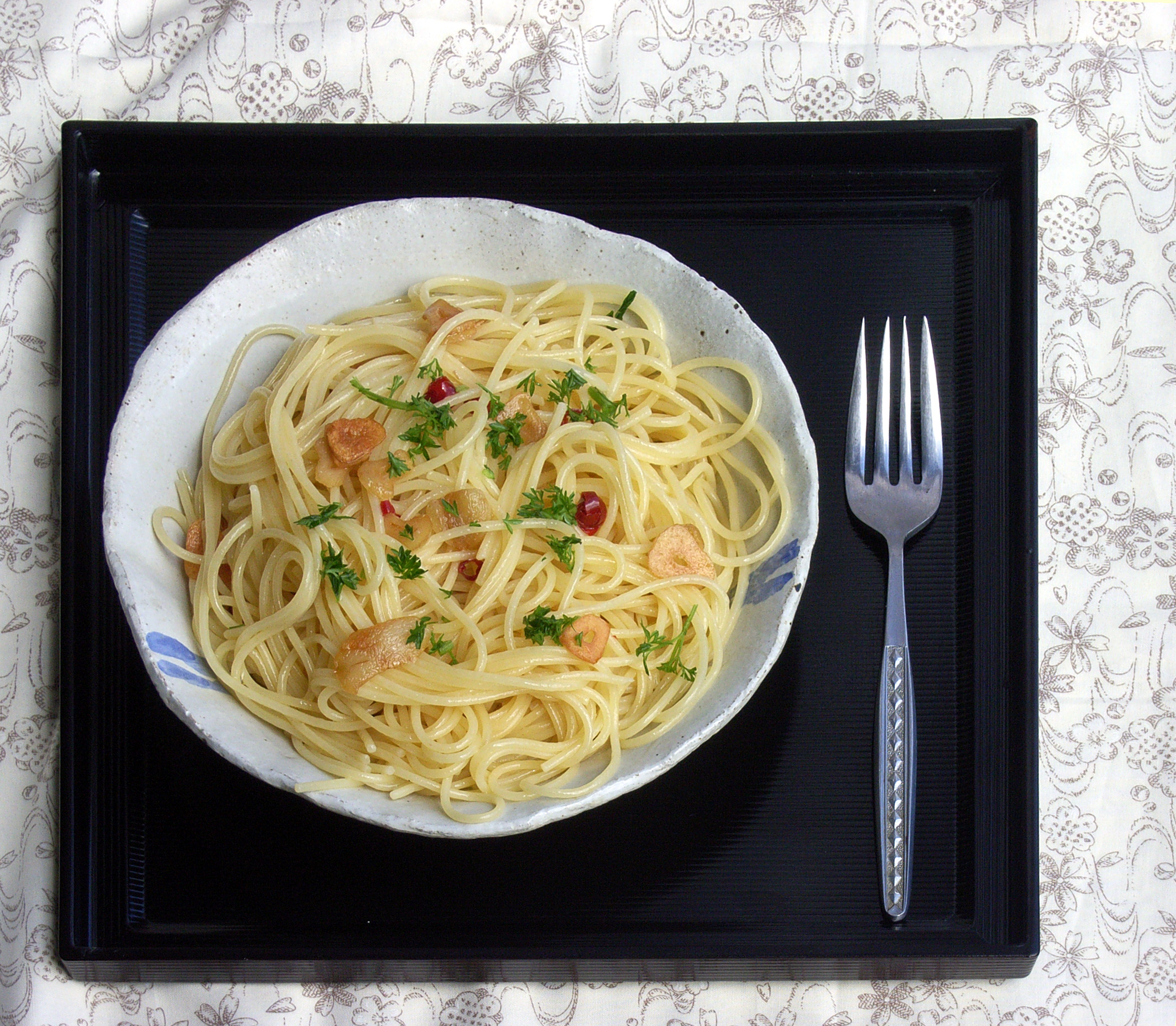 Speedy Spaghetti Aglio e Olio (image credits: wikimedia)