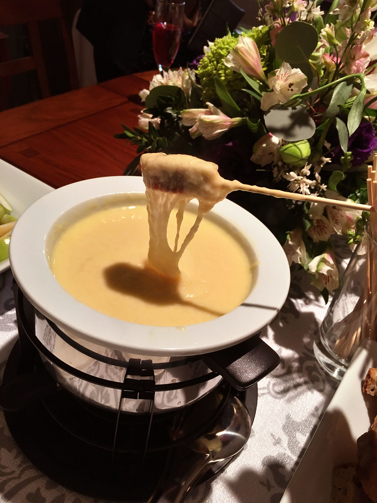 The Fondue Craze That Brought Everyone Together (image credits: flickr)