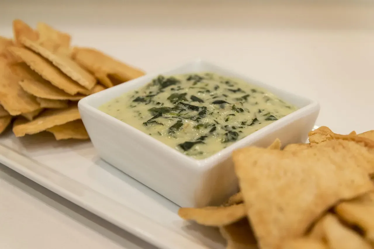 Spinach and Artichoke Dip Needs a Fresh Perspective (Image Credits: Pixabay)