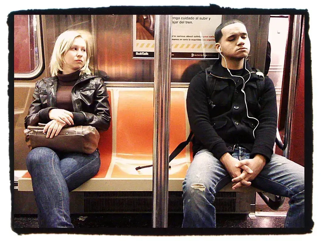 Avoiding Eye Contact (Image Credits: Flickr)