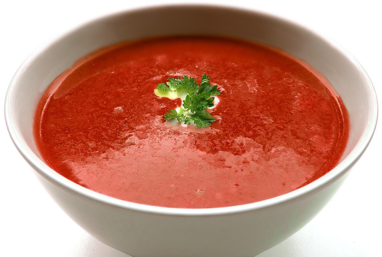 Spring Awakening: Light and Fresh Soup Creations (image credits: pixabay)