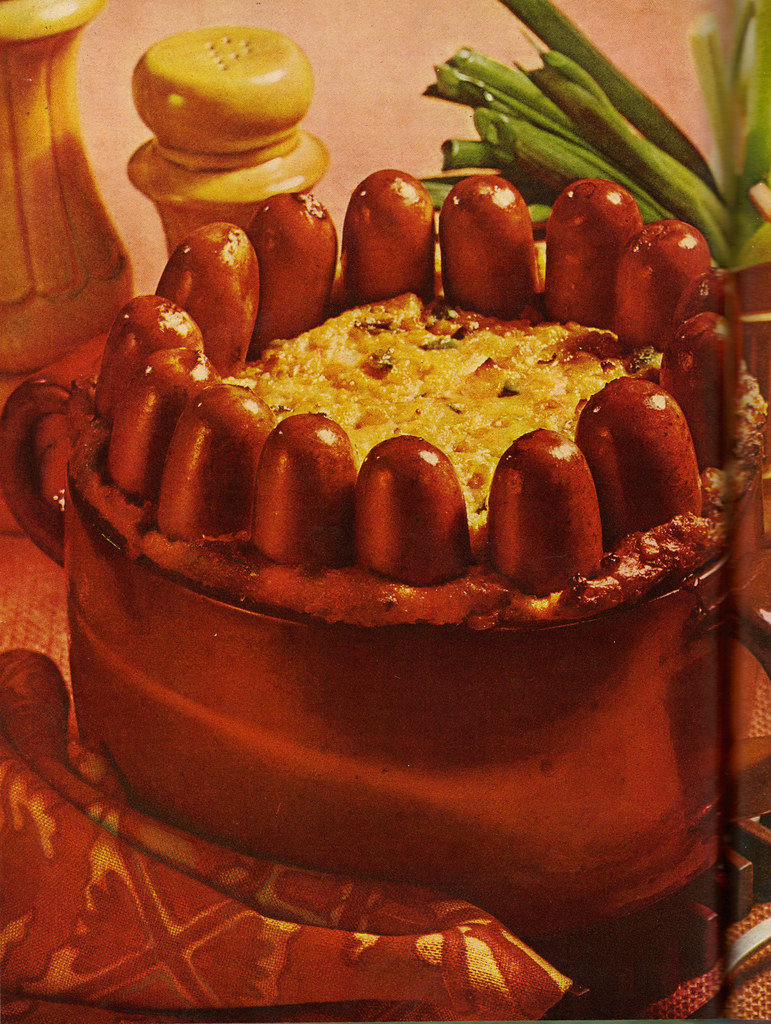 Crown Roast of Wieners (Image Credits: Flickr)