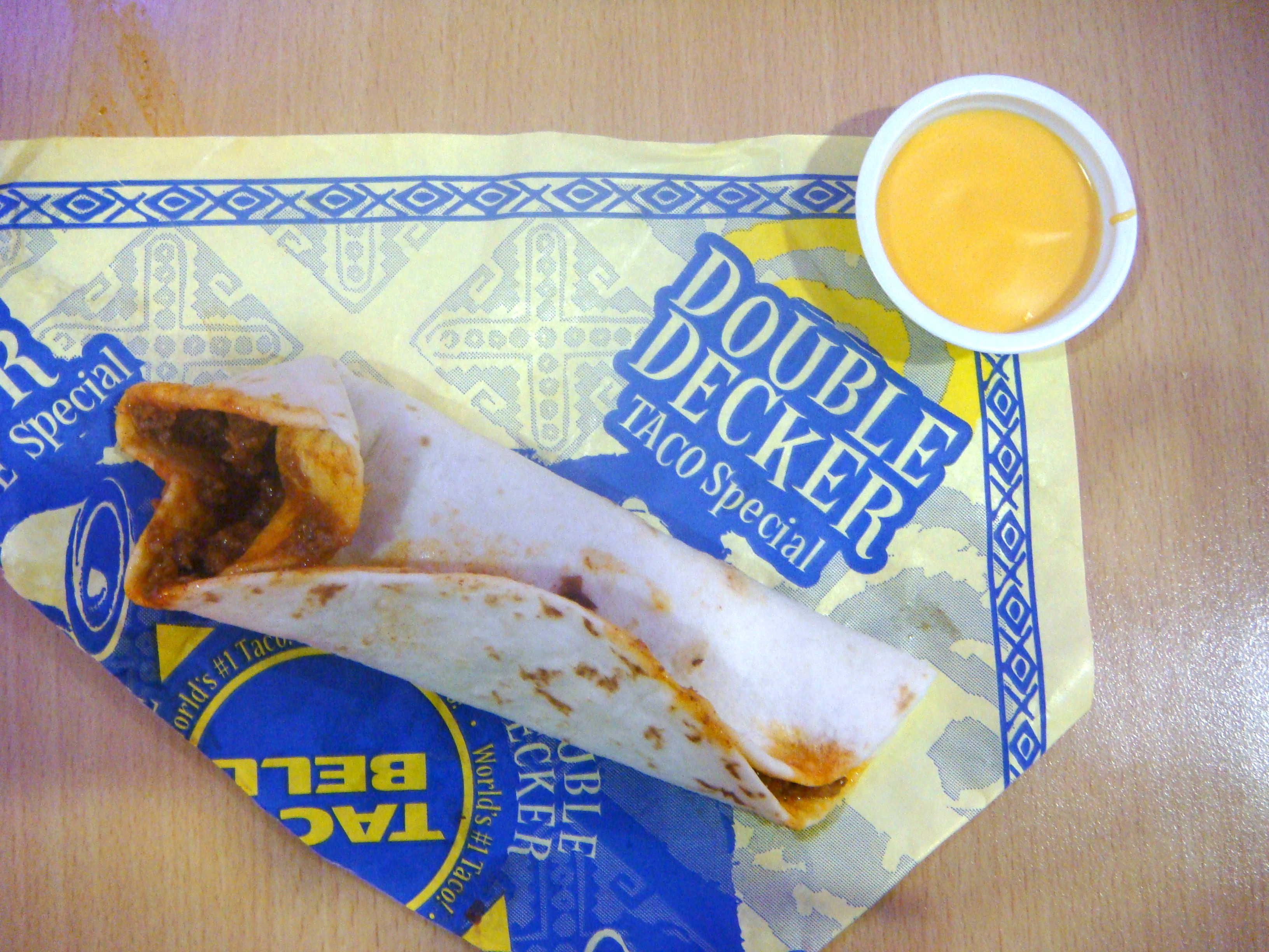 The Double Decker Taco's Simple Genius (image credits: By Ramon FVelasquez, CC BY-SA 3.0, https://commons.wikimedia.org/w/index.php?curid=20381086)