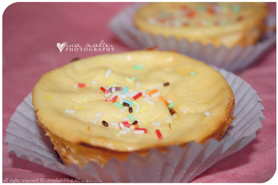 Mini Cheesecakes (image credits: wikimedia)
