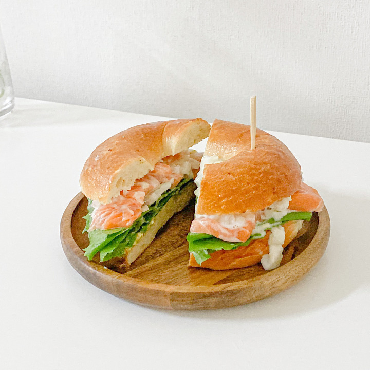 The Versatility of Bagel Sandwiches (image credits: wikimedia)