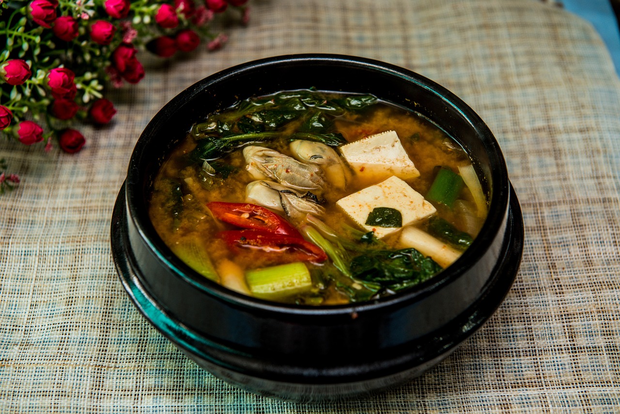#4: Miso Soup—The Fermented Gut Booster (image credits: pixabay)