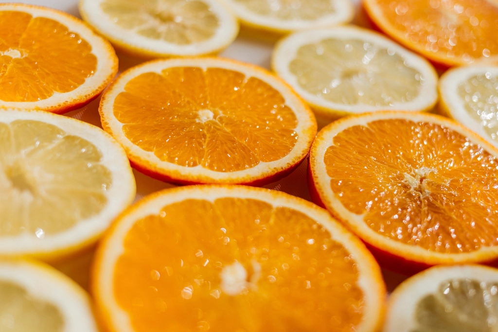 Oranges (image credits: rawpixel)