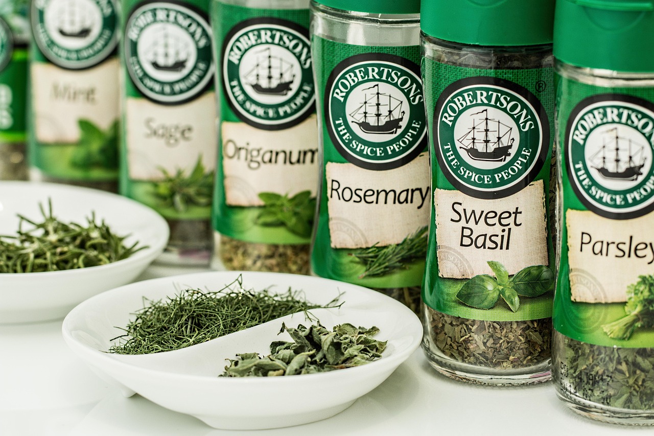 Spices and Herbs (image credits: pixabay)