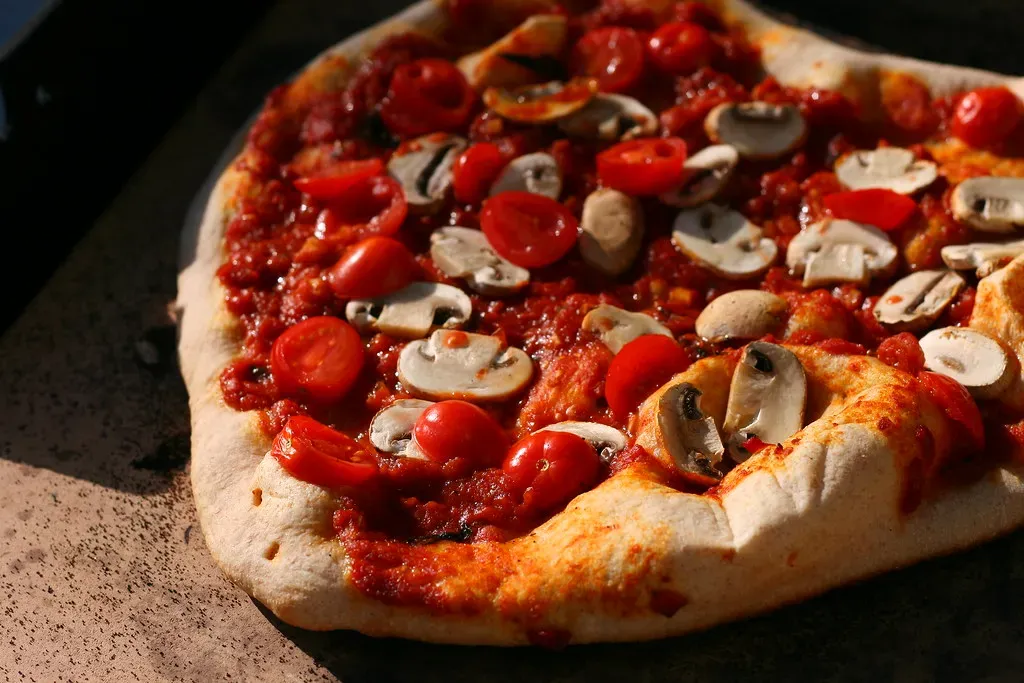 8. Home Run Inn: Chicago Roots Can't Save It (Image Credits: Flickr)