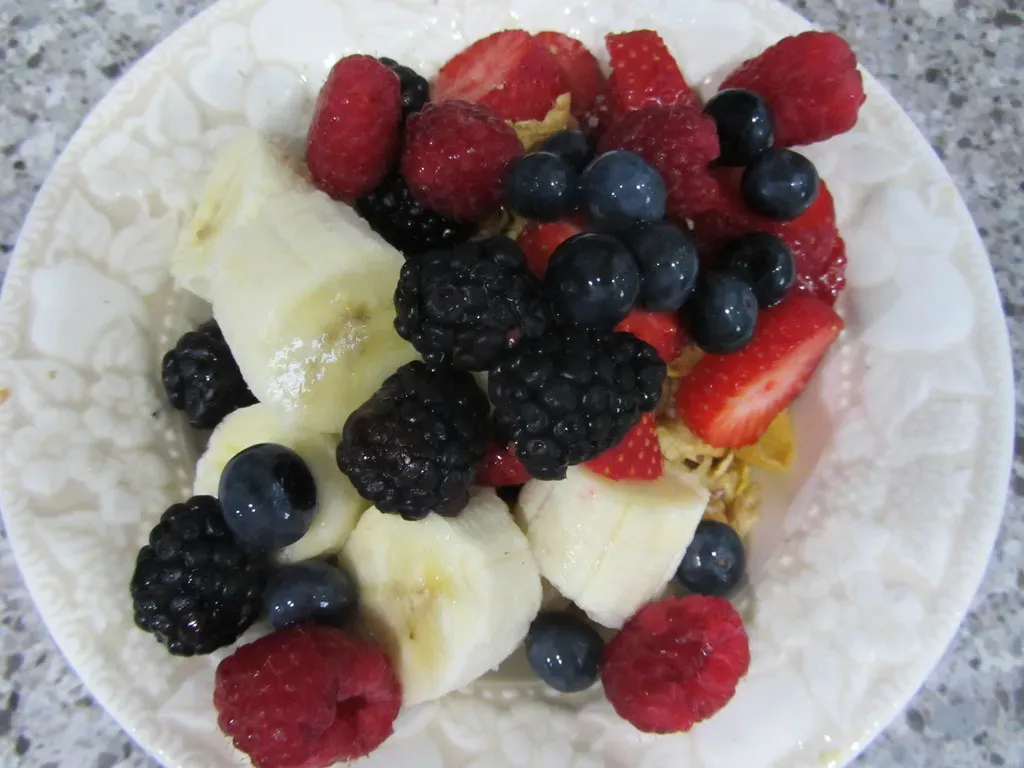 5. Eating Fruit as a Dessert (NatalieMaynor, Flickr, CC BY 2.0)