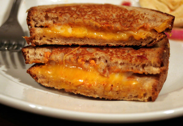 Grilled Cheese Sandwiches - Melted Perfection (Image Credits: Wikimedia)