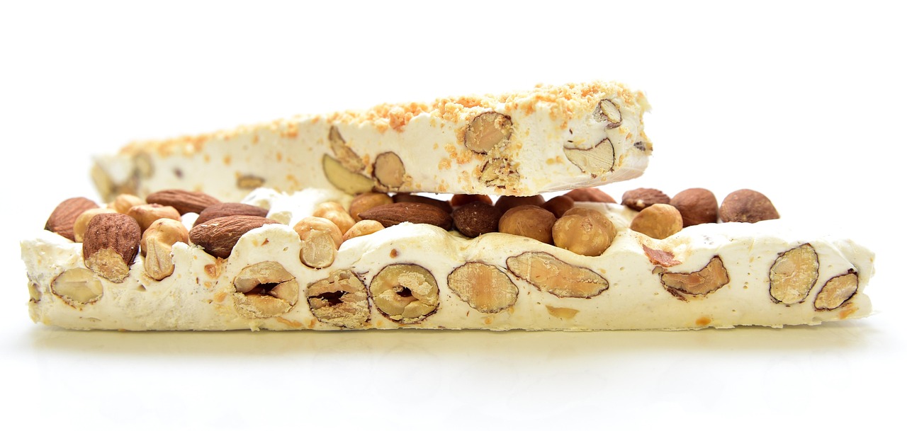 Torrone - The Nutty Nougat That Conquers Christmas (image credits: pixabay)