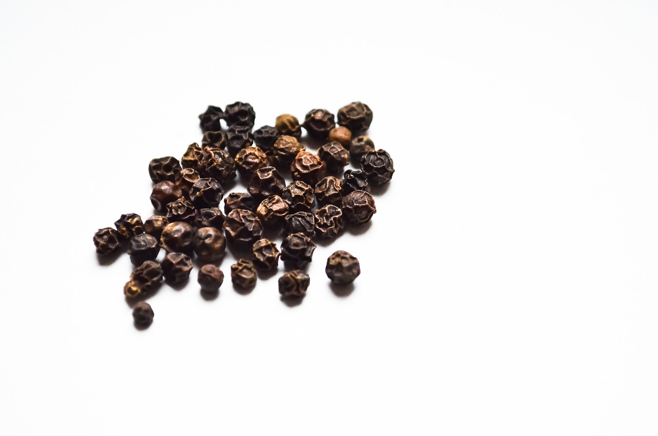 1. Szechuan Peppercorns: The Numbing Sensation (image credits: pixabay)