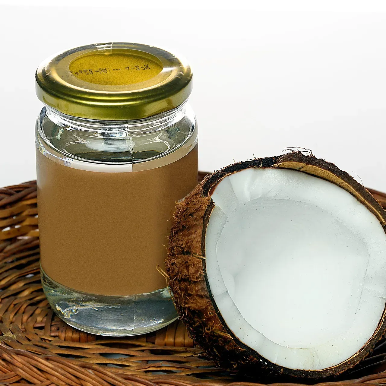 Coconut Oil: From Kitchen Staple to Misunderstood Miracle (Image Credits: Pixabay)