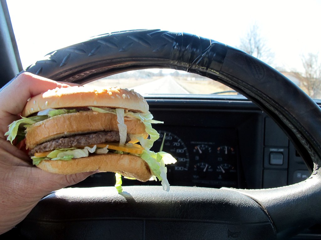 The Multitasking Digestion Breakdown (image credits: flickr)
