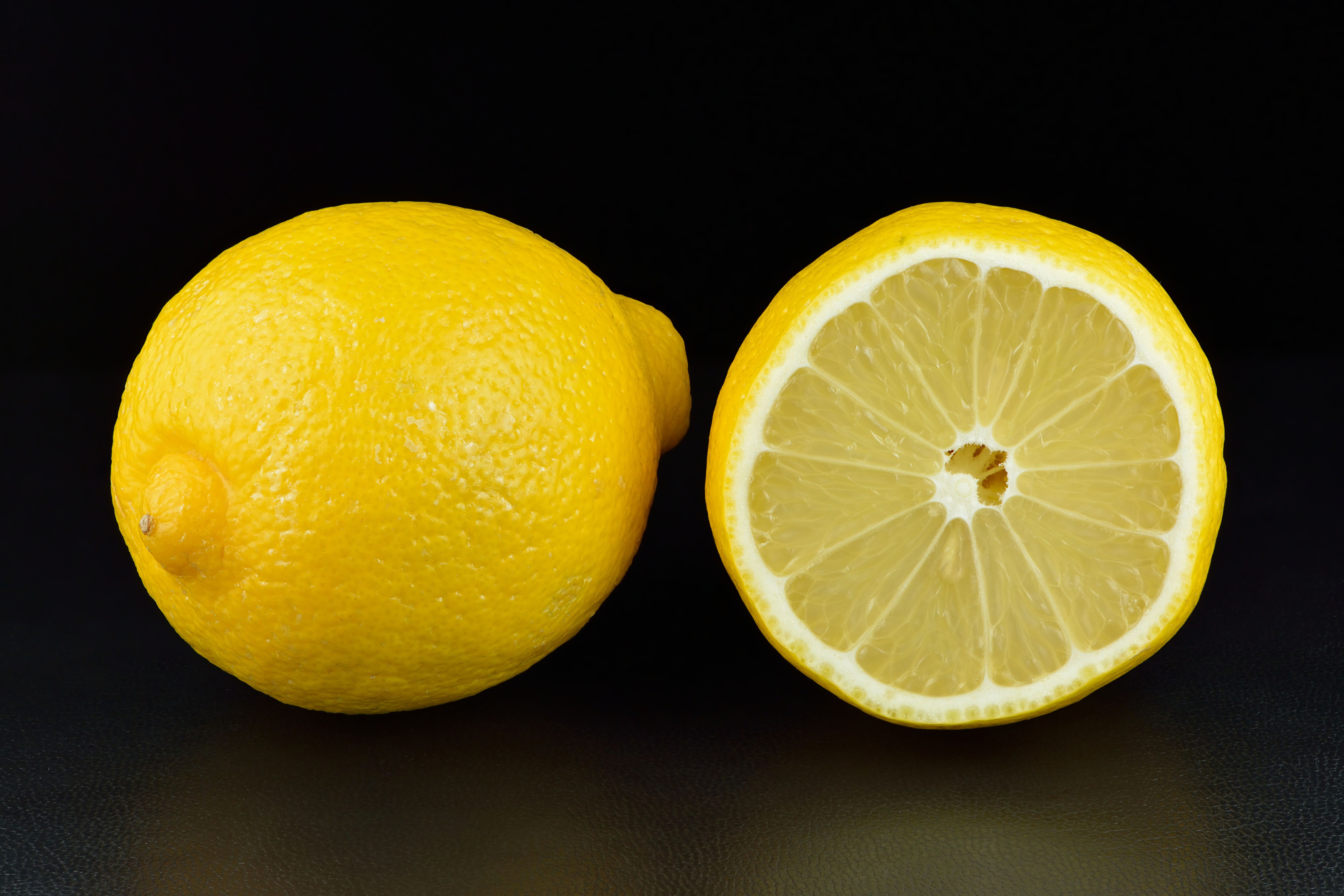 Lemon Juice (image credits: wikimedia)