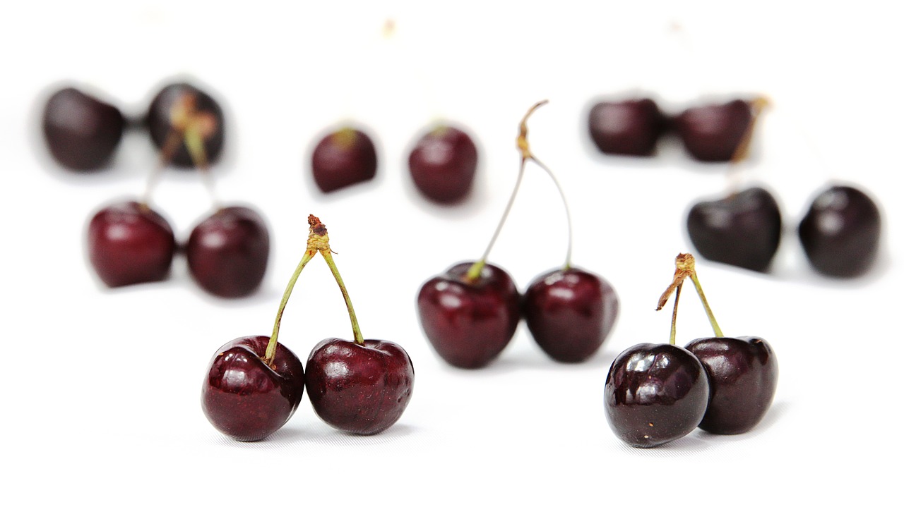 Cherries: Nature’s Delicious Recovery Aid (image credits: pixabay)