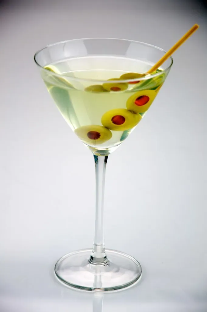 8. The Dirty Martini - A Minefield of Opinions (TheCulinaryGeek, Flickr, CC BY 2.0)