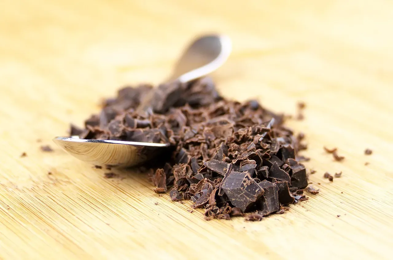 Chocolate Shavings and Scraps (Image Credits: Pixabay)