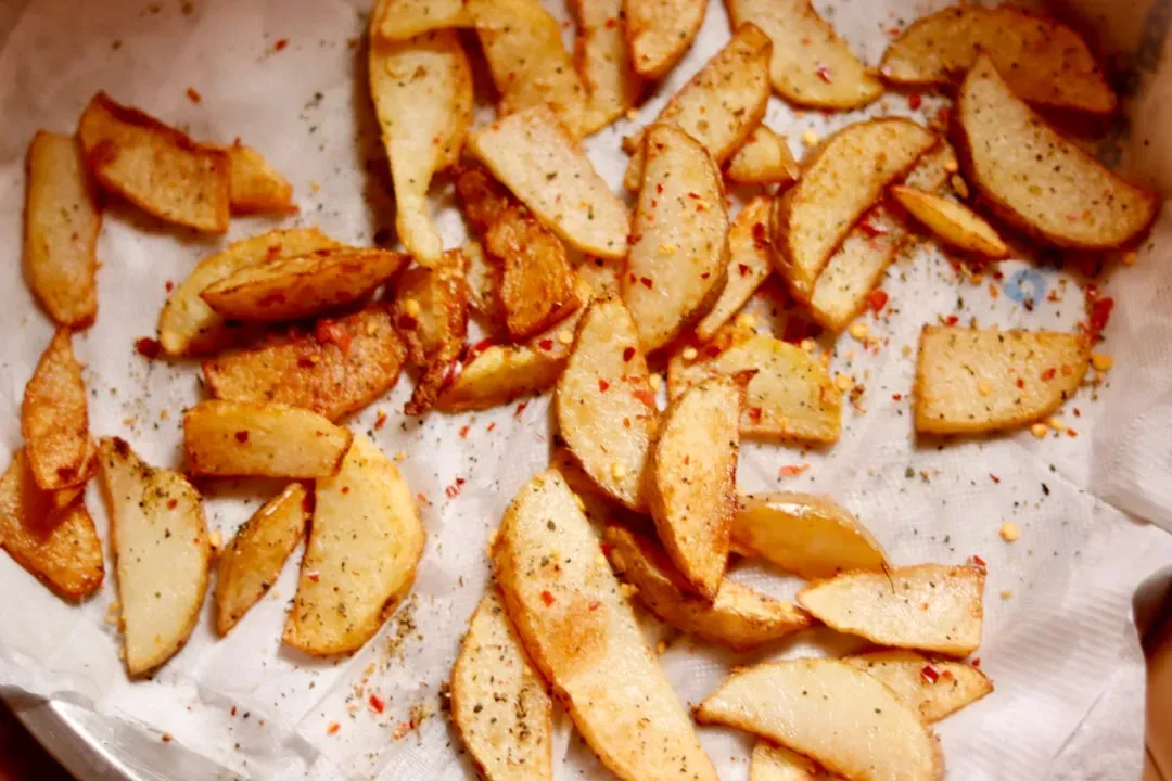 #7 - Air Frying (A Real Improvement, Not a Free Pass) (Image Credits: Unsplash)