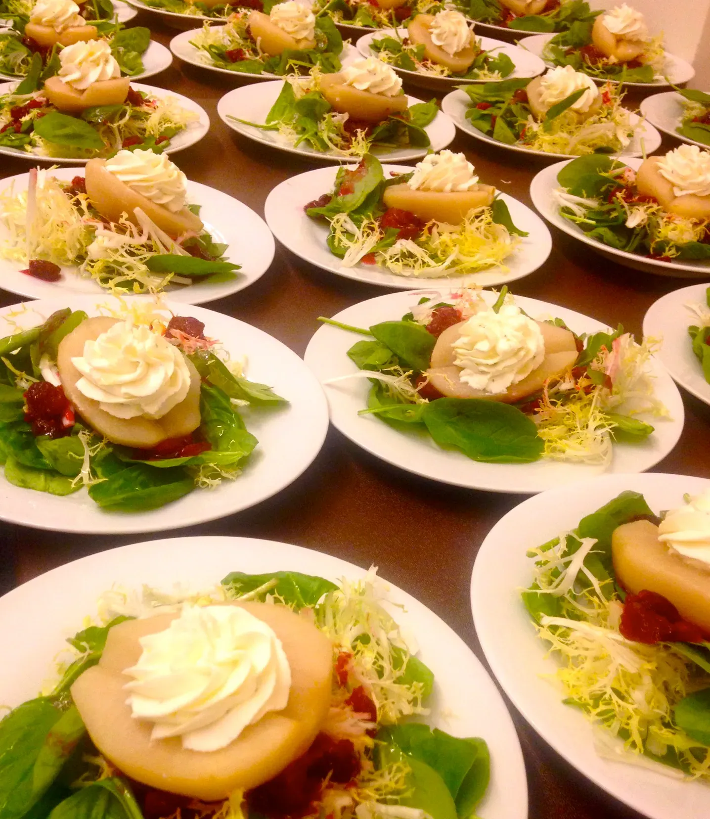 Pear Salad: The Sweet Side That Confuses Everyone (Image Credits: Wikimedia)