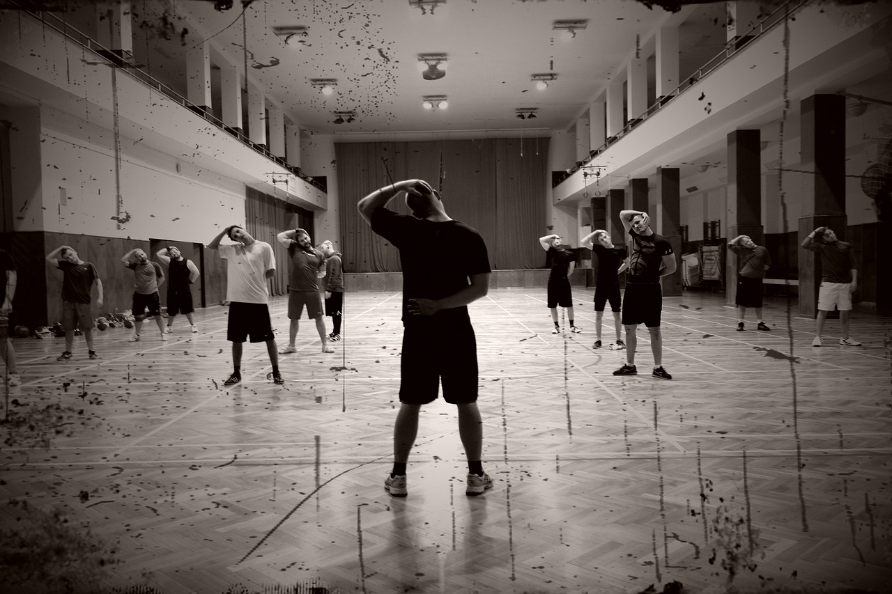 Rushing Through Warm-Up Without Gradual Intensity Increase (image credits: pixabay)