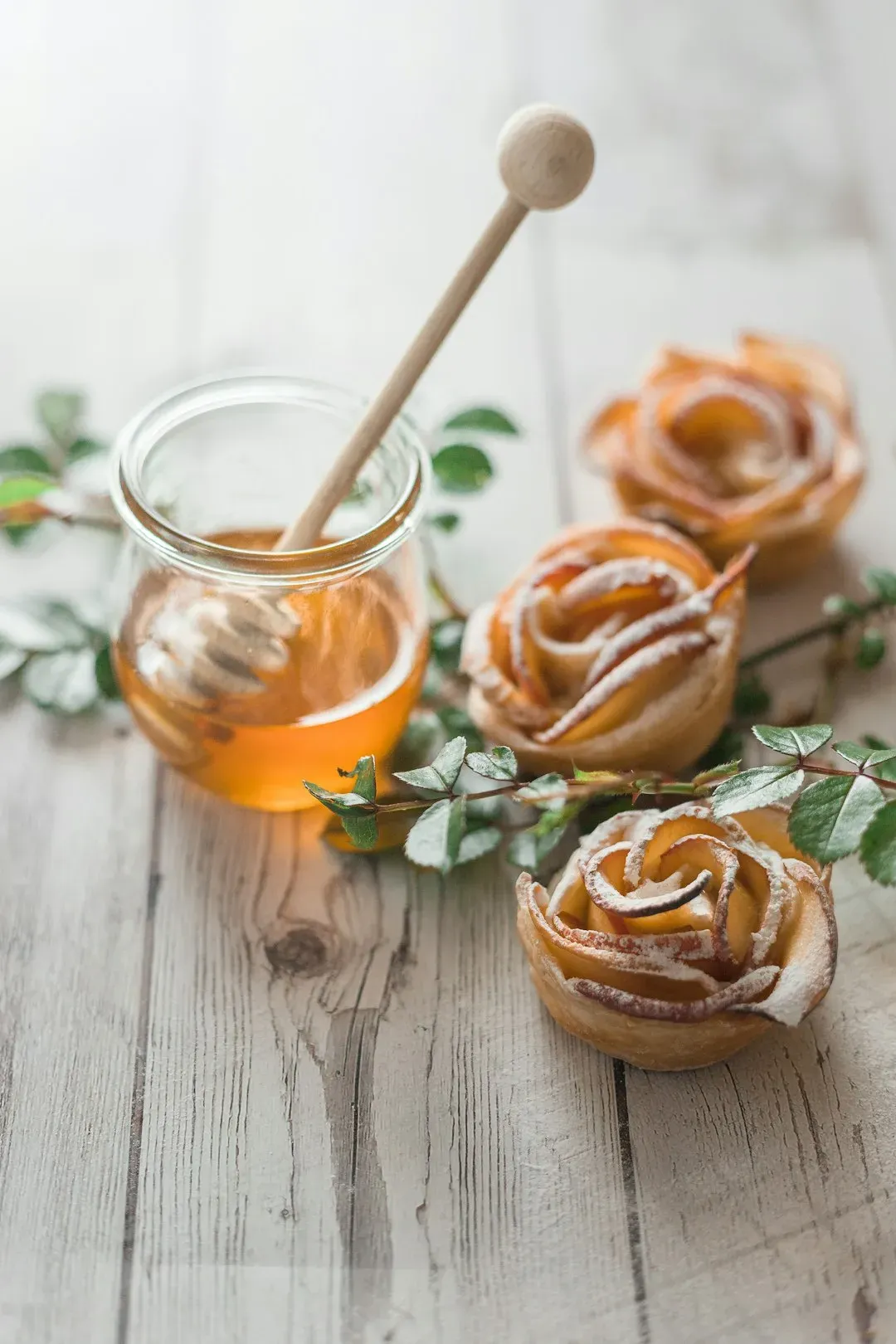 Swapping the Crust Base: Puff Pastry as a Shortcut (Image Credits: Unsplash)
