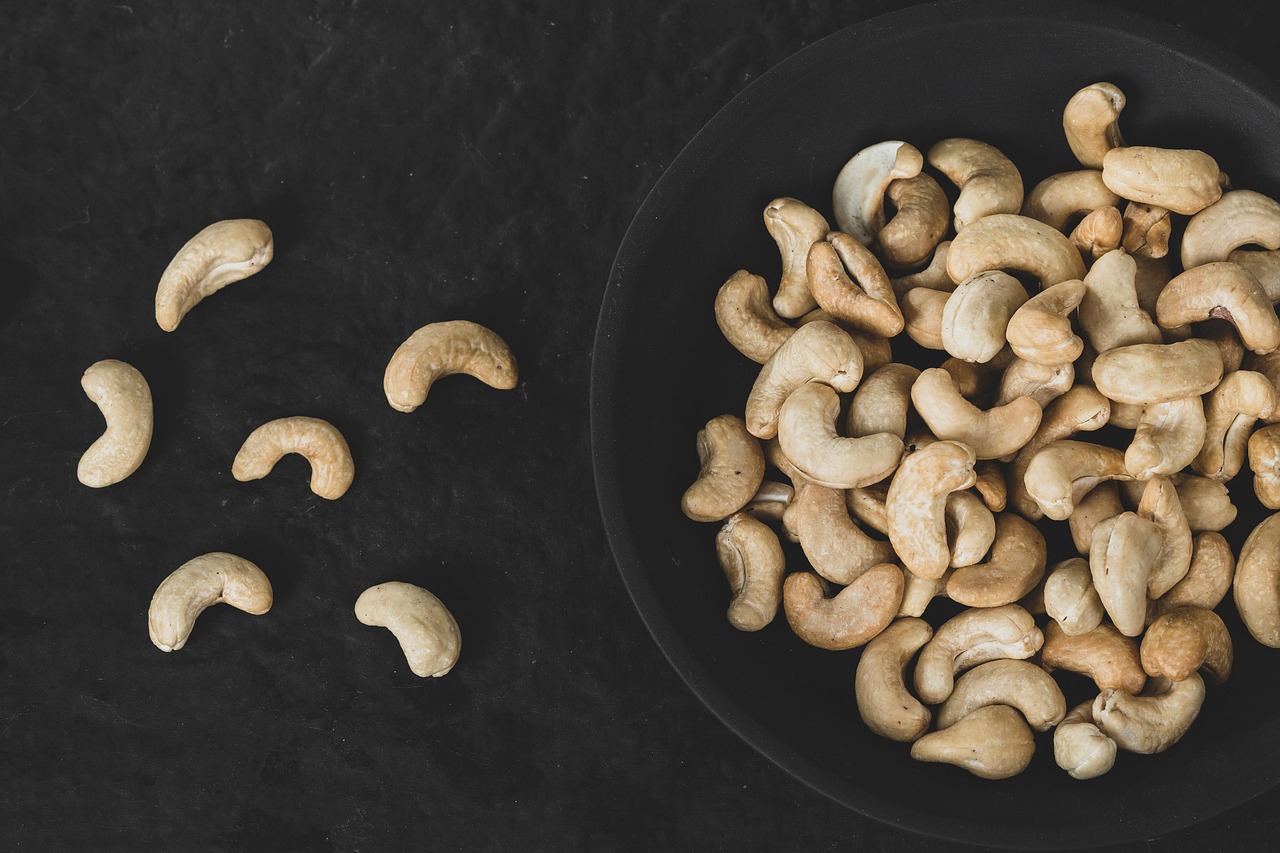 Cashew Cream: A Luxurious Alternative (image credits: pixabay)
