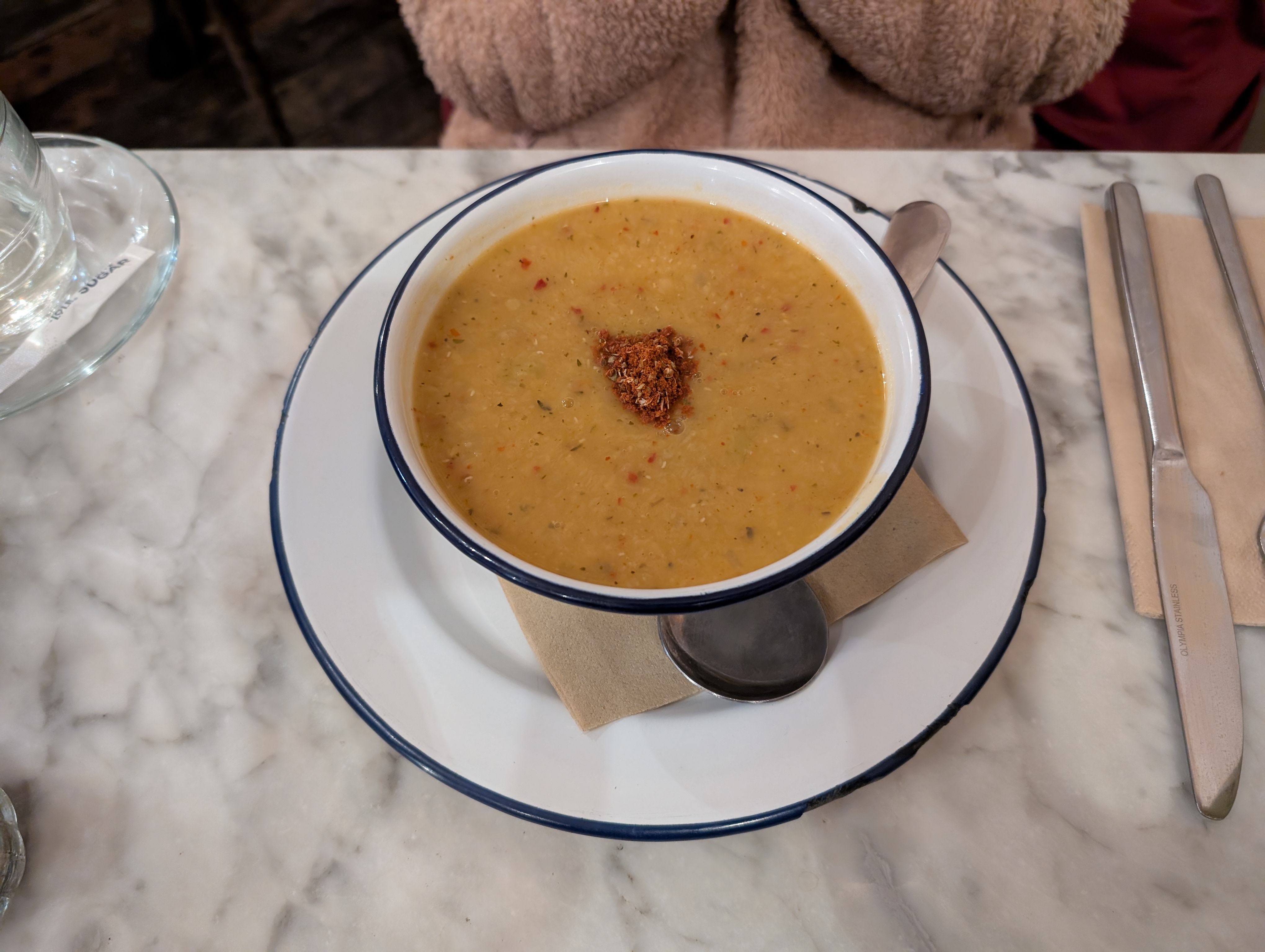 Lentil Soup with Carrots and Celery (image credits: wikimedia)