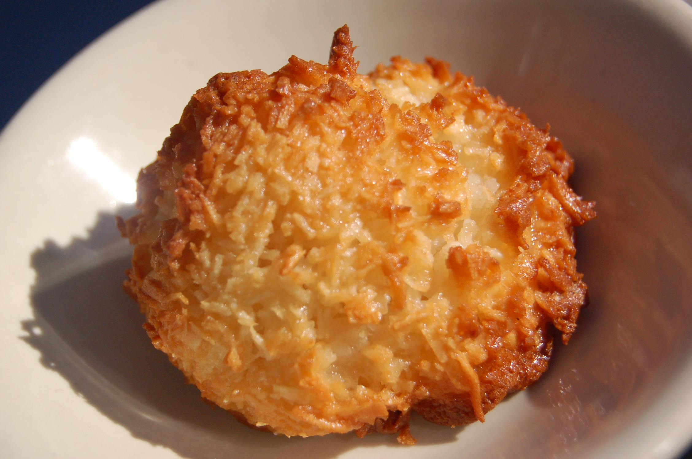 Coconut Macaroons (image credits: wikimedia)