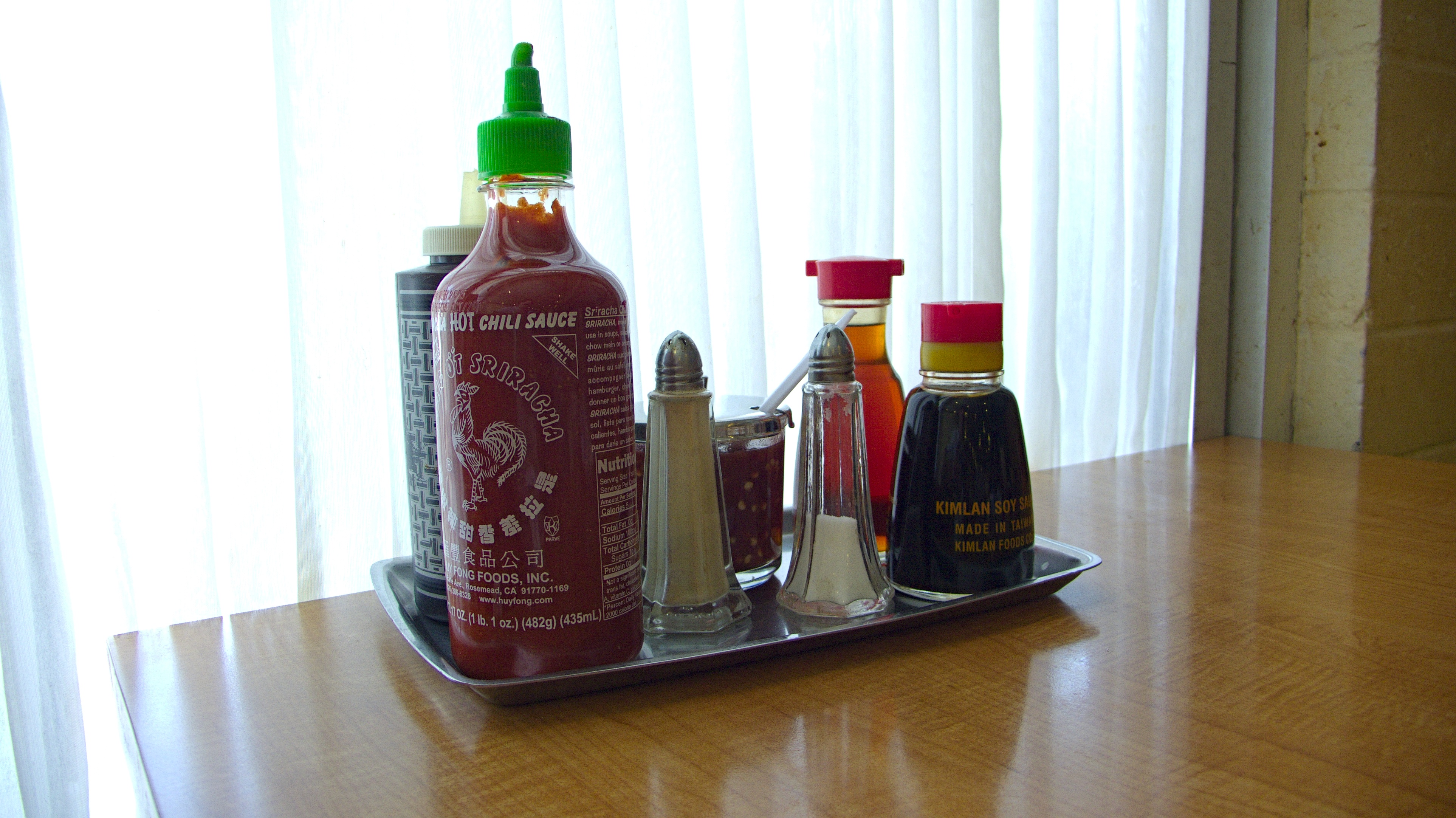 Ganjang’s Health Halo Compared to Sriracha (image credits: wikimedia)