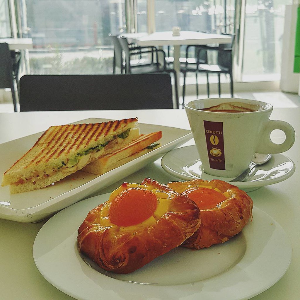 Breakfast Foods Must Be Traditional (image credits: flickr)