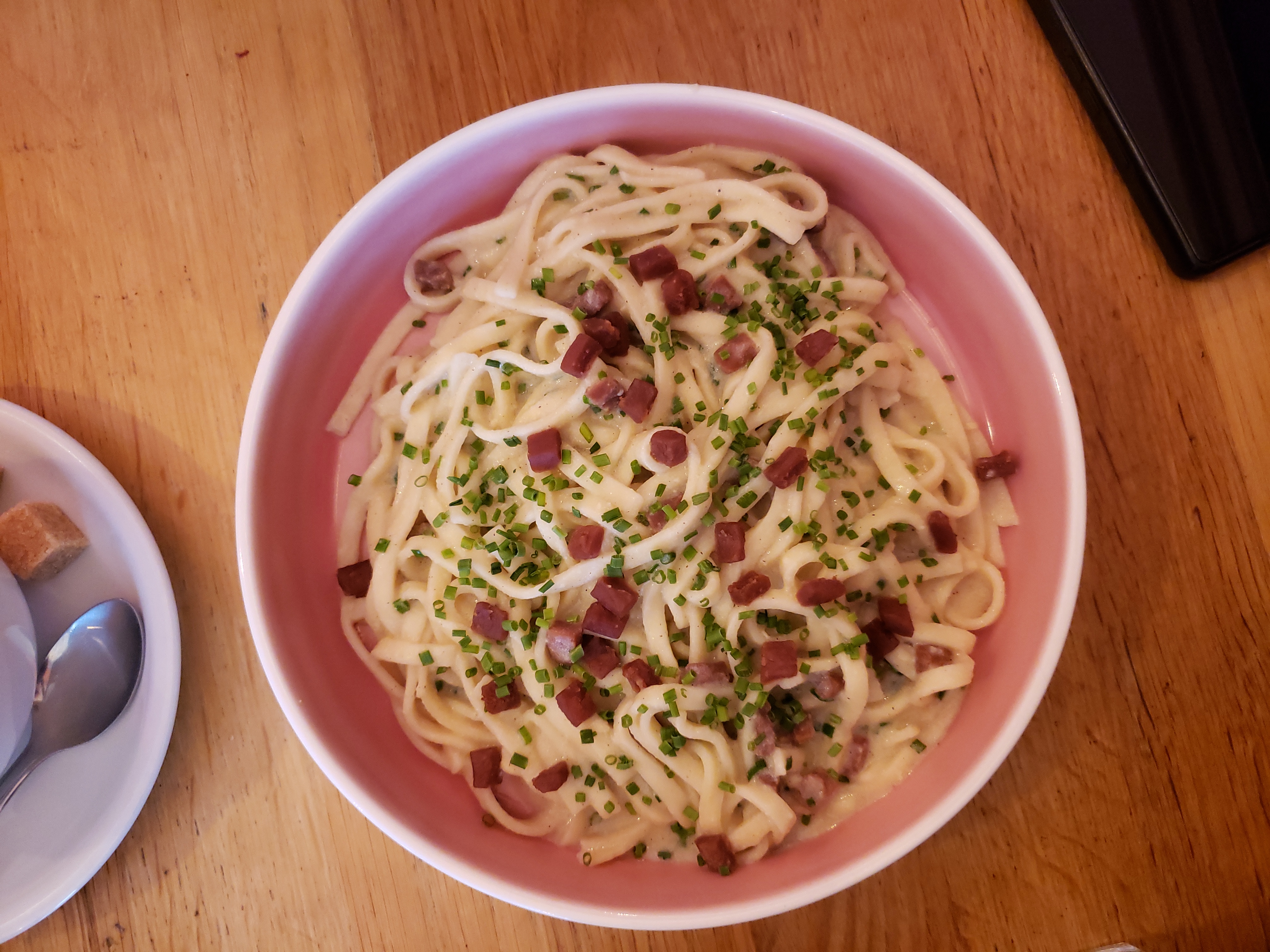 Spaghetti Carbonara Without Eggs (image credits: wikimedia)