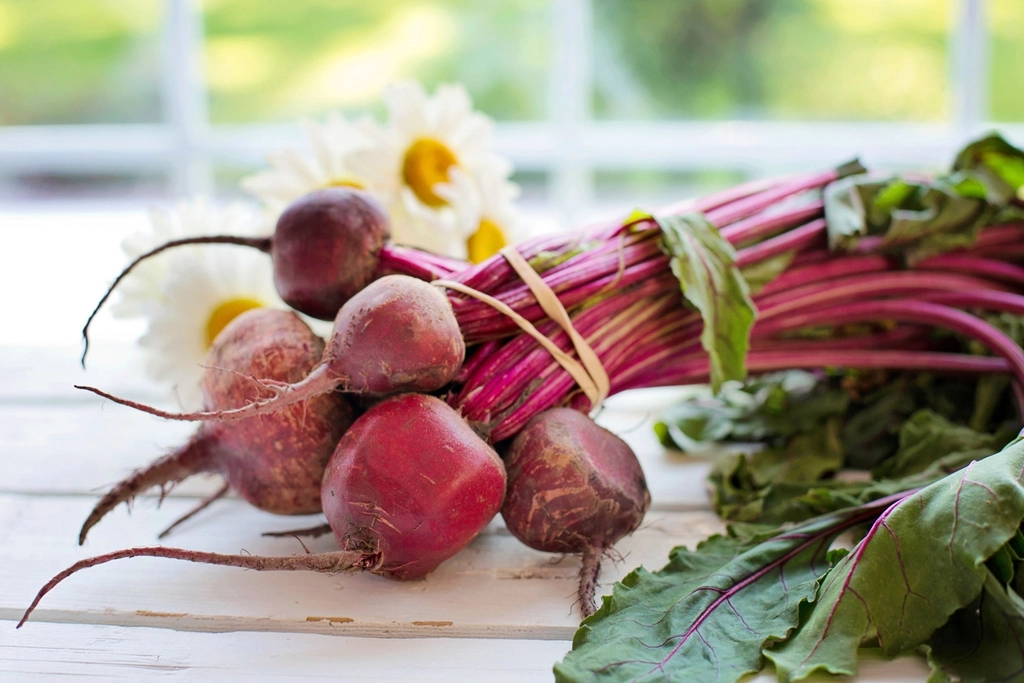 Beets: A Colorful Boost for Blood Flow and Cleansing (image credits: rawpixel)