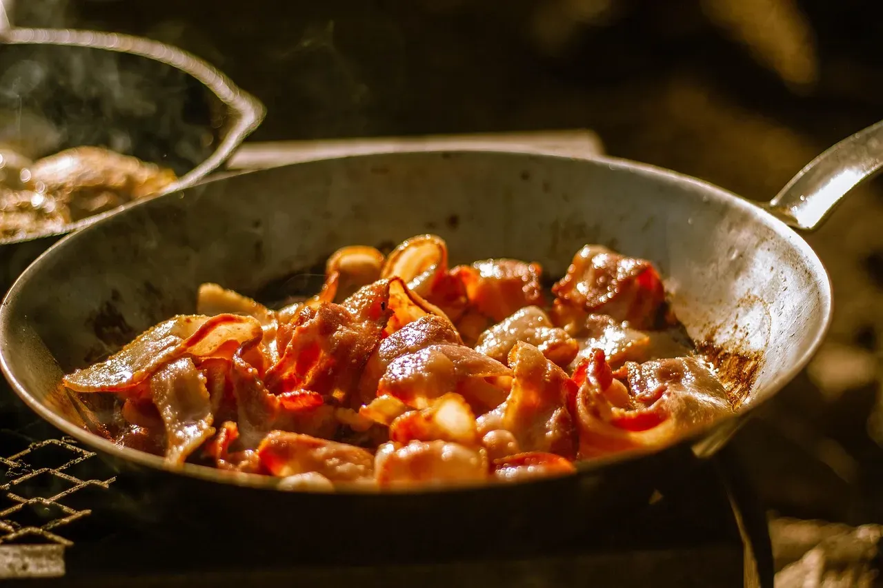 Your Cast Iron Is Secretly Boosting Your Iron Intake (Image Credits: Pixabay)