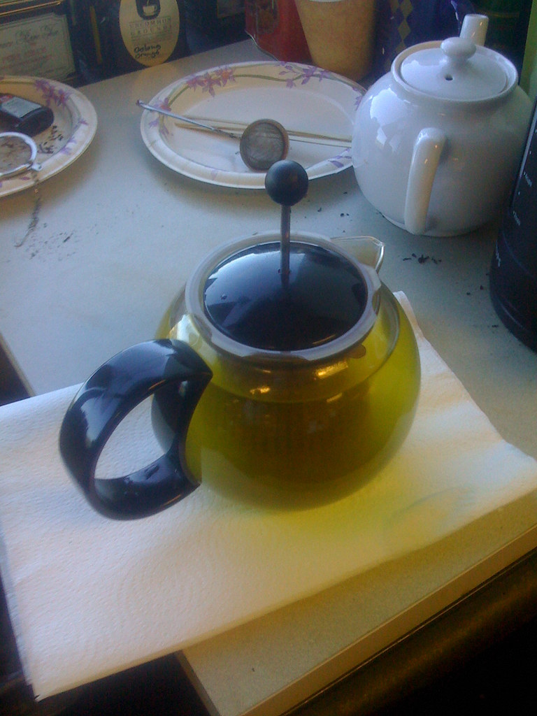 Green Tea and Coffee (image credits: flickr)