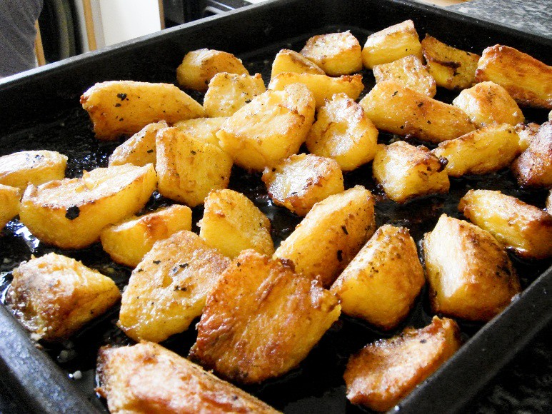 Crispy Roasted Potatoes With Four Pantry Staples (image credits: flickr)