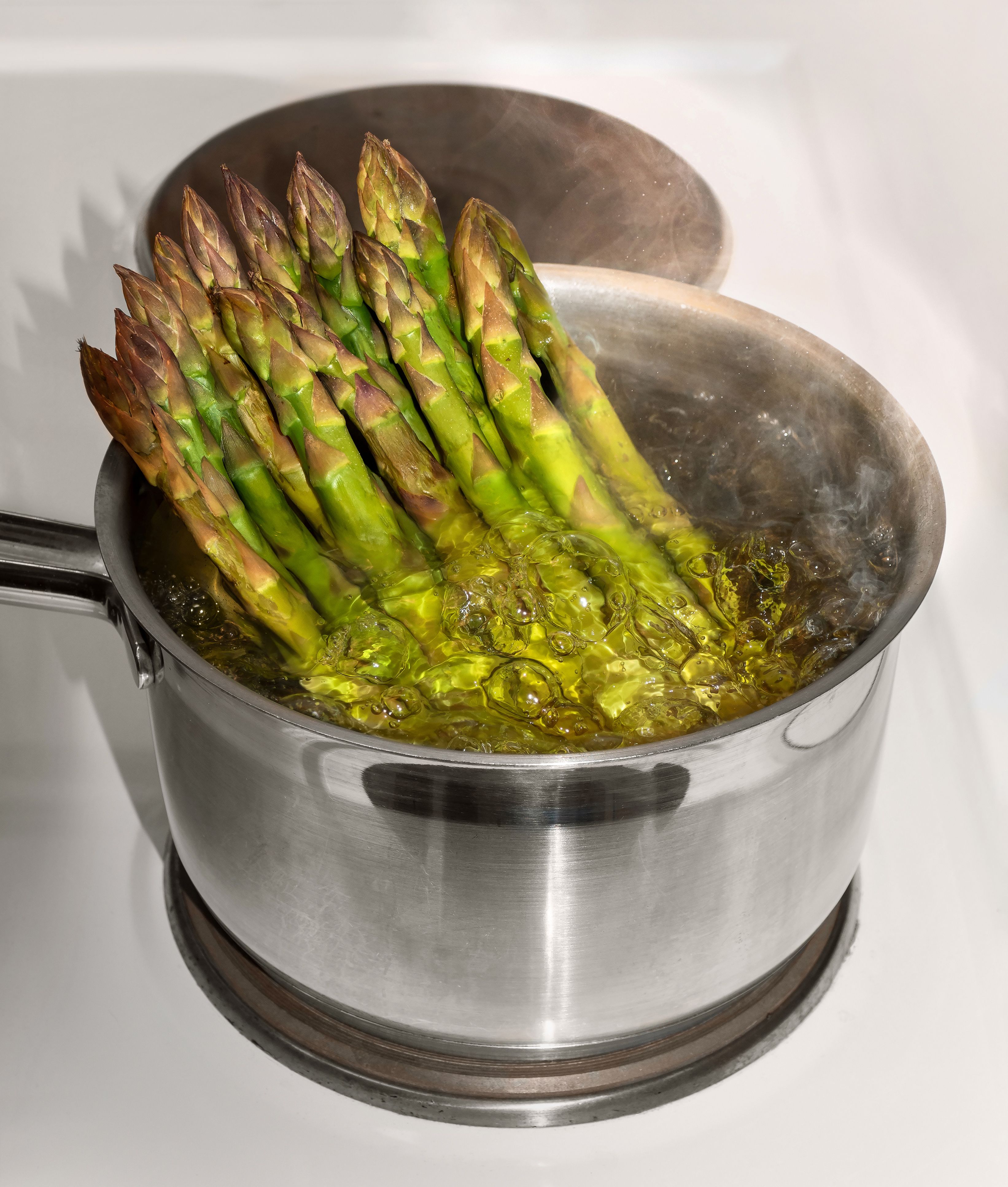 Are There Eco-Friendly Alternatives to Traditional Nonstick? (image credits: wikimedia)