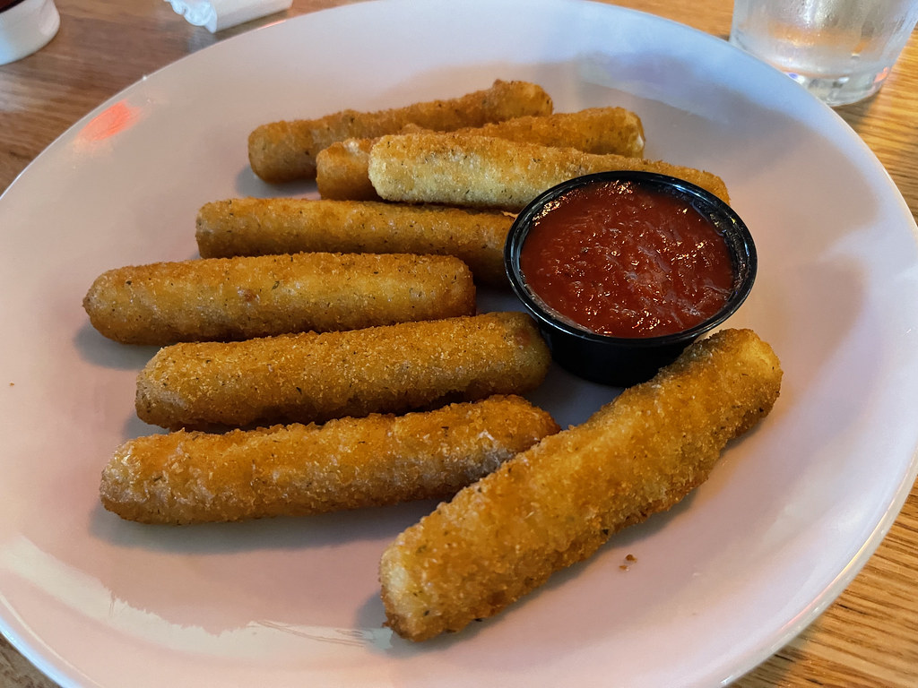 Mozzarella Sticks (Image Credits: Flickr)