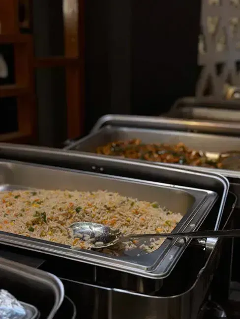 9. Social Media Has Made Buffets Look Deeply Unfashionable (Image Credits: Pexels)