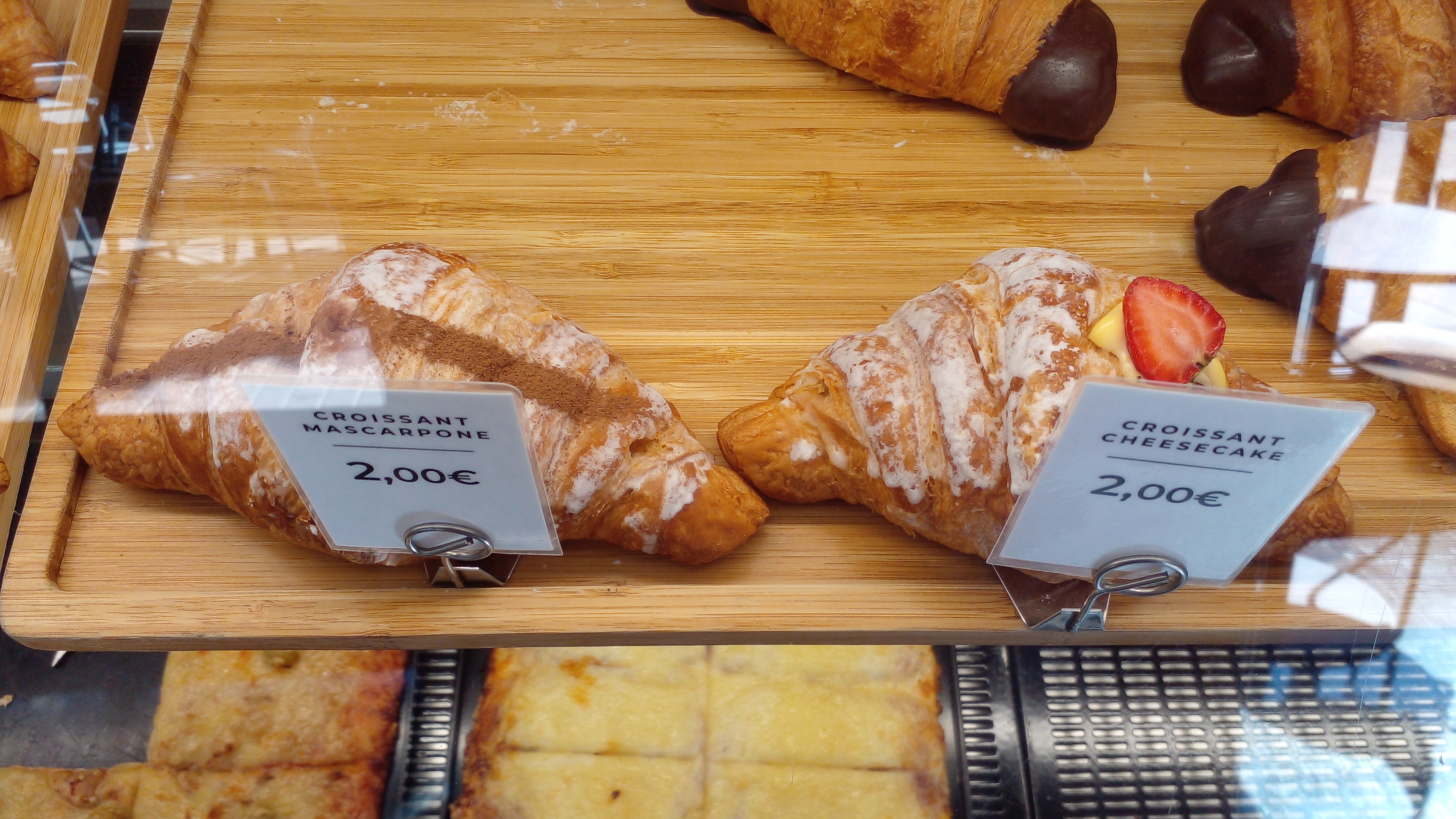 DIY Croissant Cheesecake Recipes (image credits: wikimedia)