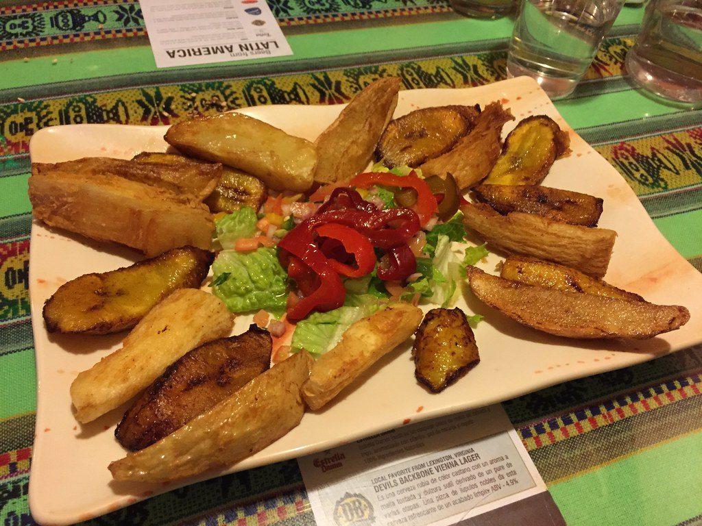 Bolivia: Cultural Resistance to Fast Food (Image Credits: Flickr)