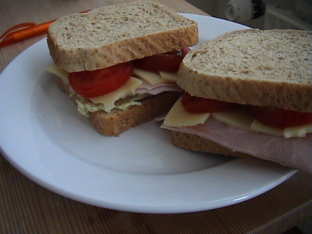 The Truth About Food Freshness (Image Credits: Flickr)