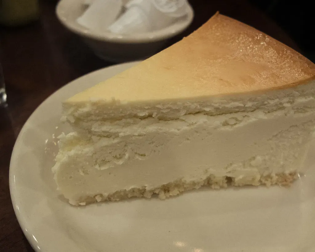 Cancer: Classic Vanilla Bean Cheesecake (Image Credits: Flickr)