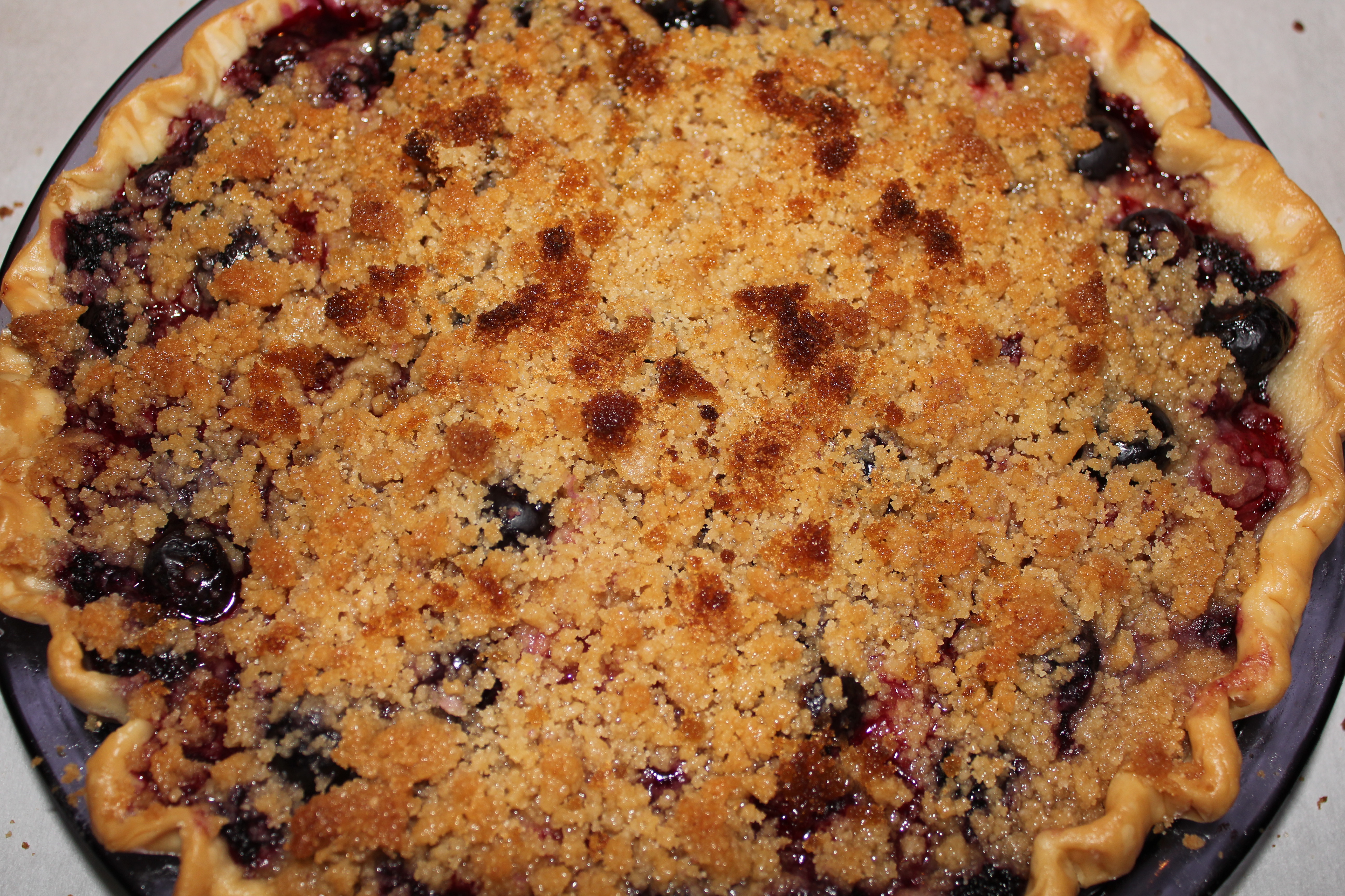 Pies: Fruit vs. Cream (image credits: wikimedia)