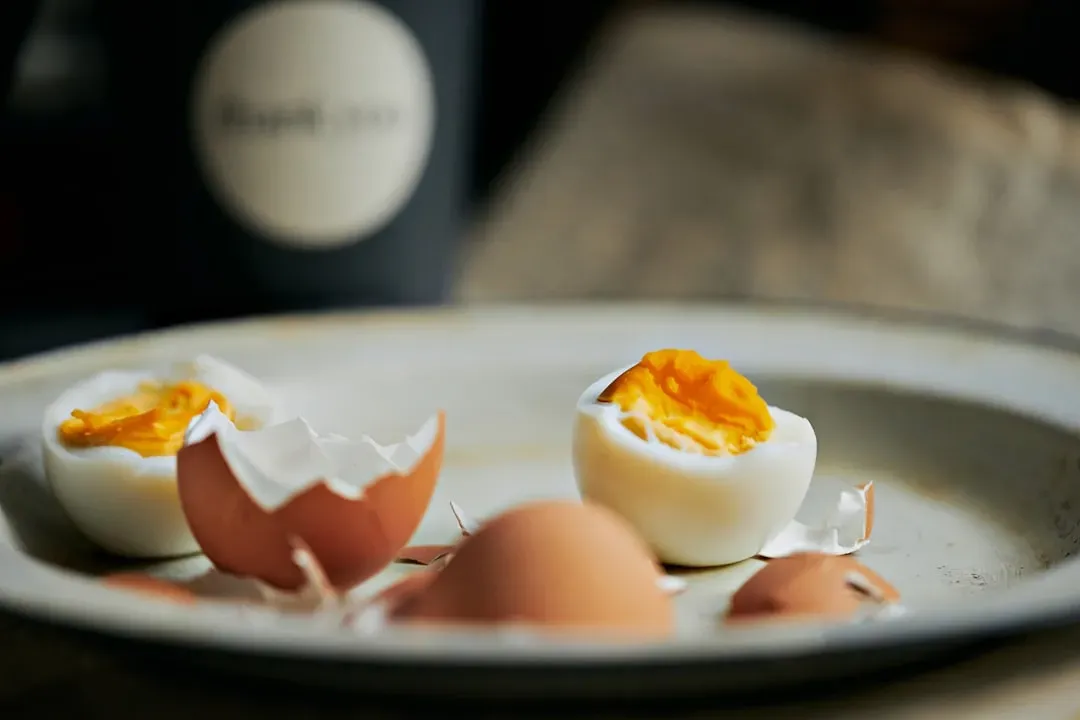 4. Eggs: The One-and-Done Rule (Image Credits: Unsplash)