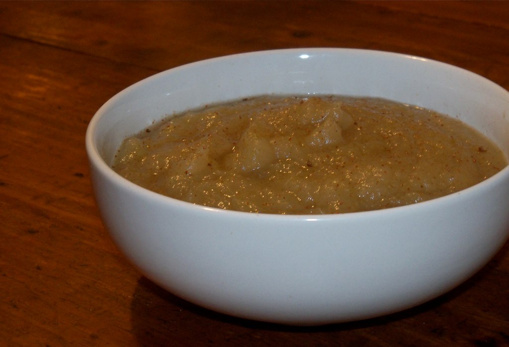 Simple Apple Sauce That Everyone Devours (image credits: flickr)