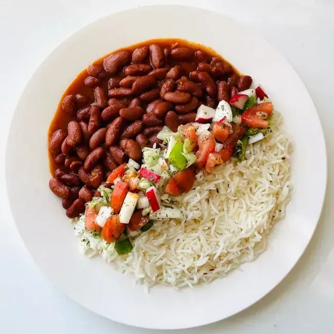 3. Rice and Beans - The Classic Complete Protein Combo (Image Credits: Pexels)