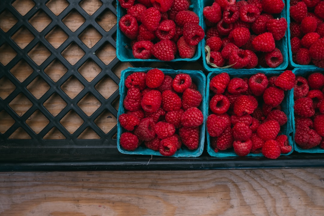 Raspberries (GI: 32) (image credits: unsplash)