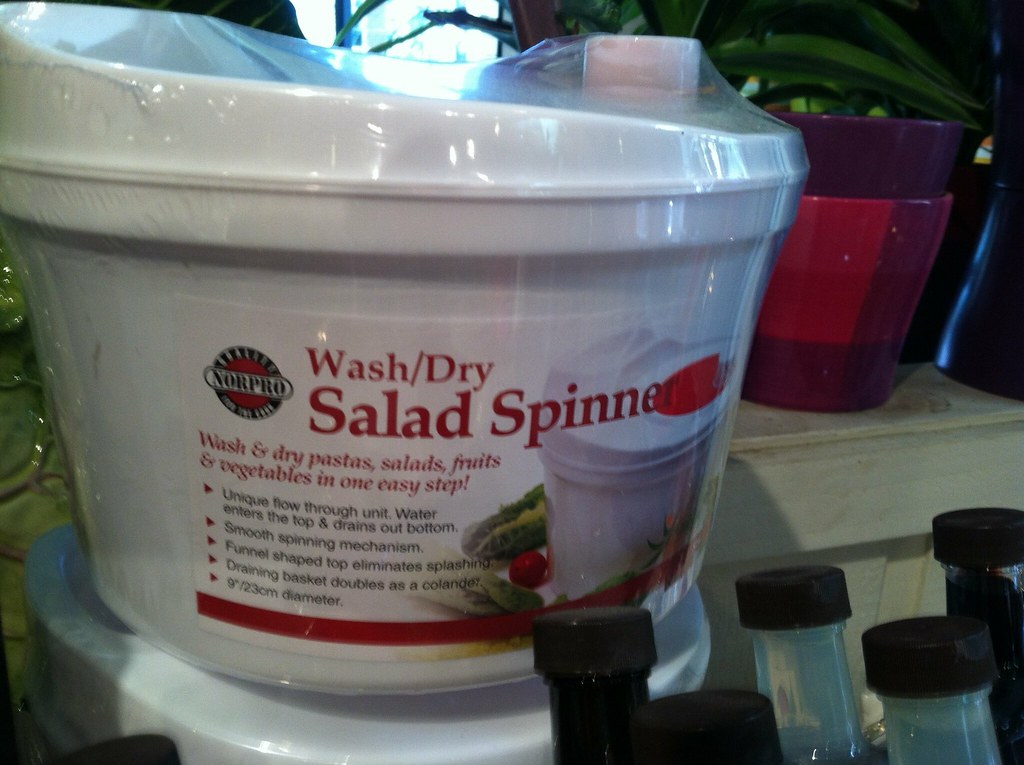 Salad Spinners Are Damaging Delicate Greens (image credits: flickr)